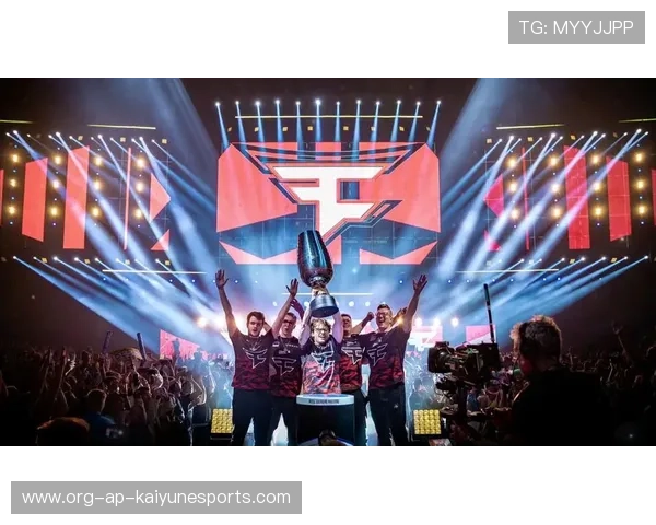 FaZe出席英雄联盟电竞高峰论坛，faze战队成员介绍