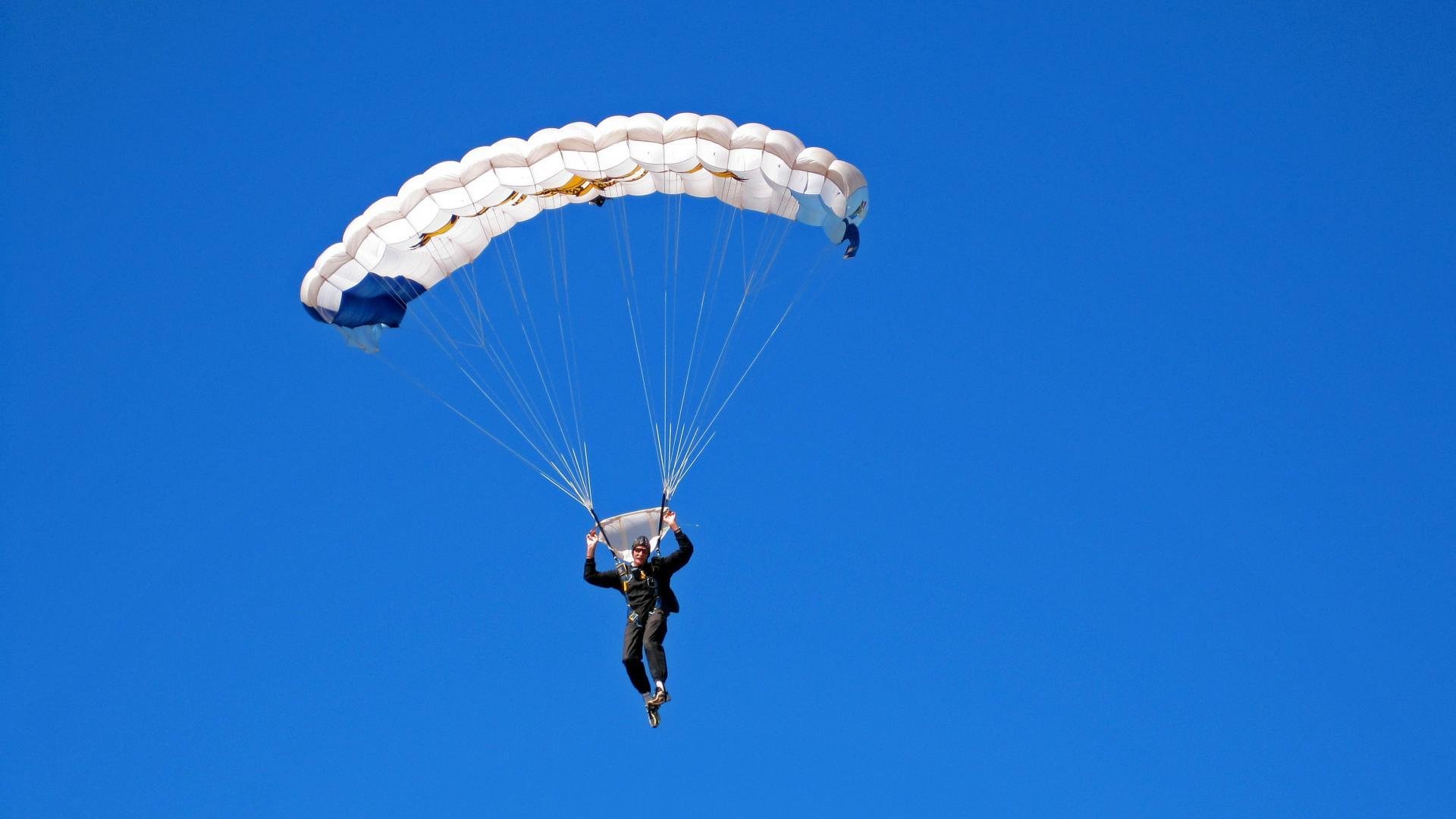 杨瀚森展示出强烈胜负欲赢得球迷喜爱,杨瀚儒简介